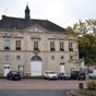 Mairie de Châteauneuf-Val-de-Bargis.